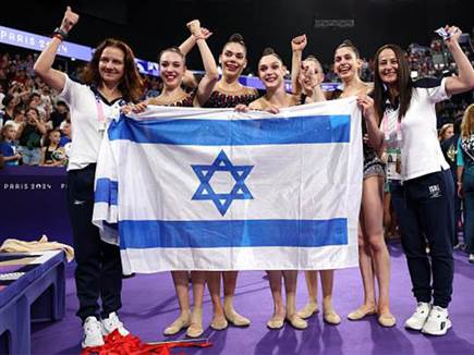 זה מוקדש לישראל, העם שלנו תמיד ינצח
