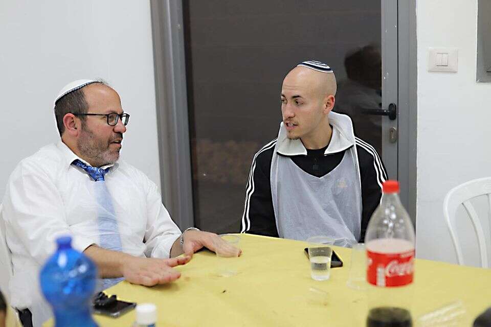 בני איתן ושאר החטופים מחכים שישראל תשנה כיוון