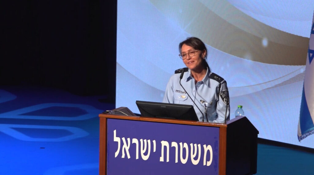 הניצבת שביקרה את המשטרה בנאום הפרישה: "יצאנו מאיזון"