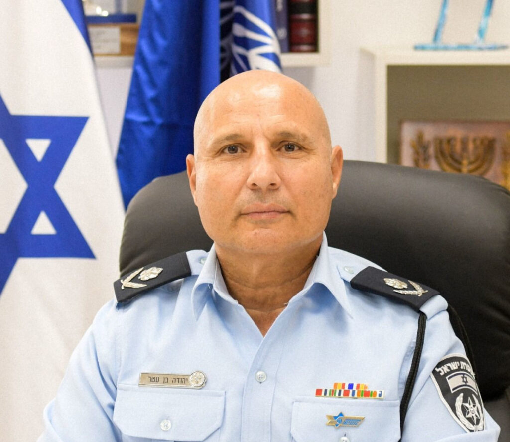 עוד מכה למפכ"ל: ראש אגף התנועה הודיע על פרישה