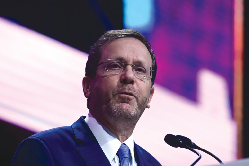 יצחק הרצוג יצא לביקור באלבניה ובסרביה "לחיזוק השותפויות"