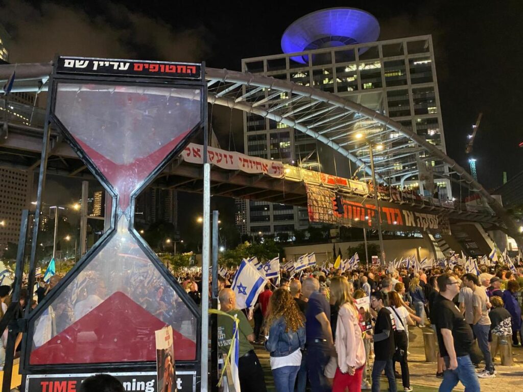 ח"כ מהאופוזיציה: "מוכן לממשלת אחדות למרות הרצון להקדמת הבחירות"