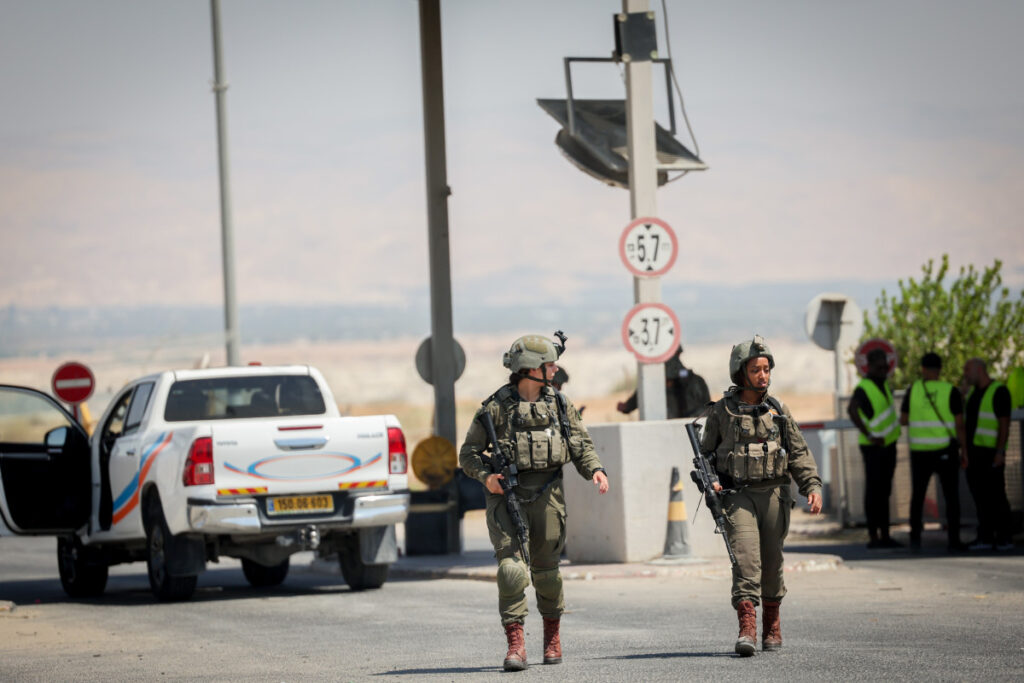 פיגוע גבול ירדן, הברחות מאיראן לאיו"ש, איראן מנסה להתערב בירדן