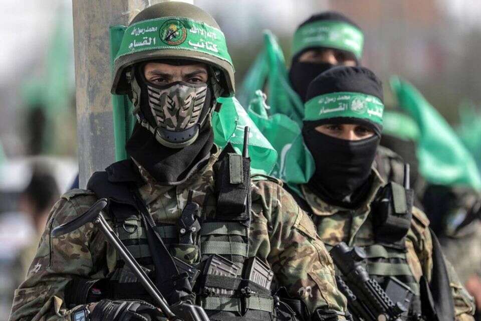 עיתונאי עזתי הביע ביקורת על חמאס – ונעצר על ידי ארגון הטרור