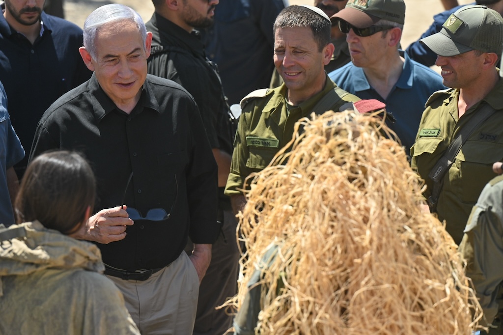 נתניהו בגבול ירדן: ״פועלים עם כל הגורמים לעצירת ההברחות, נקים מכשול חזק יותר״