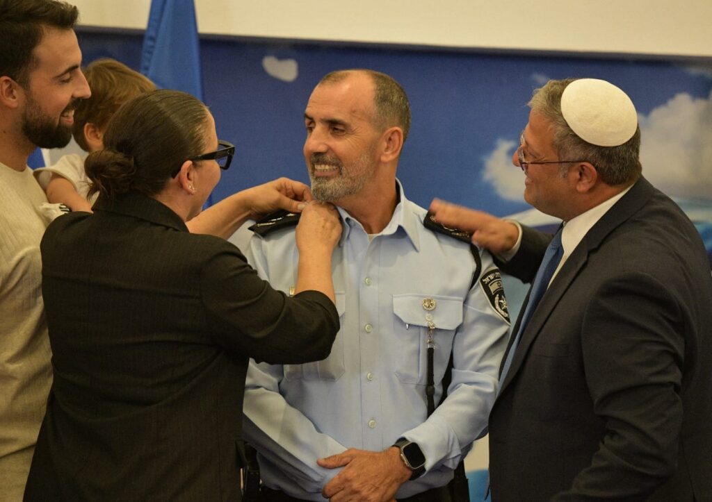 מפכ"ל המשטרה הנכנס: "הומואים מגעילים אותי"