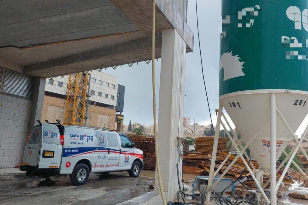 בן 60 נהרג לאחר שנפל מגובה 25 מטר לפיר באתר בנייה