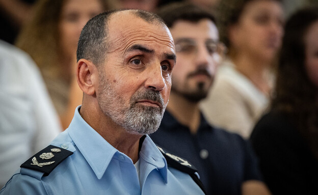 N12 – המפכ"ל החדש: הומואים