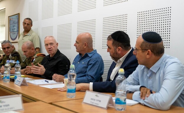 גלנט: "השלב הבא במלחמה נגד חיזבאללה יתחיל בקרוב"