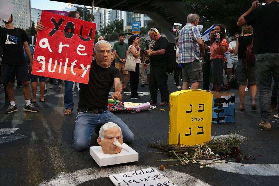 אלפי מפגינים ברחבי הארץ בקריאה לשחרור החטופים; מפגין נעצר בת"א