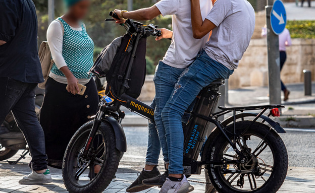 שבוע ראשון לאכיפת לוחיות : כמה דוחות קיבלו רוכבי…
