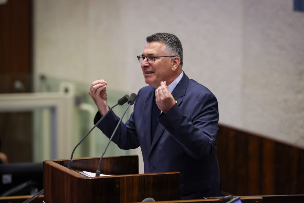 גדעון סער בכנסת: "מצטרף לממשלה כי המדיניות זזה מדשדוש לאקטיביזם"