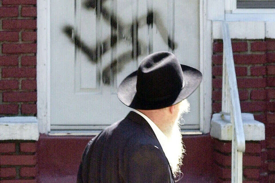 אזרח פקיסטני נעצר בחשד שתכנן לבצע פיגוע ירי המוני במרכז יהודי בניו יורק