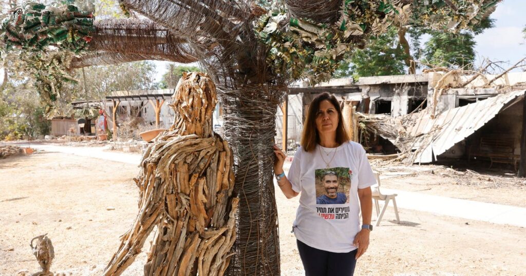 101 בני ערובה, 368 ימים בשבי | "עבור אמא, כשהילד שלה הוא בן ערובה, היא בת ערובה." זה לא משנה אם הוא חי או מת' – חדשות ישראל