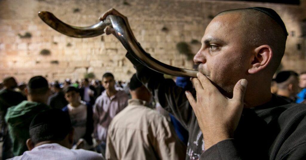 מקור יום הכיפורים: לא משה, אלא רצח בבית המקדש? – העולם היהודי