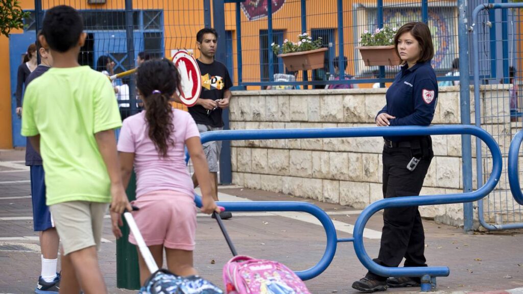 דרישה משרי החינוך ובטחון הפנים: "הגבירו את האבטחה בבתי הספר ובגנים"