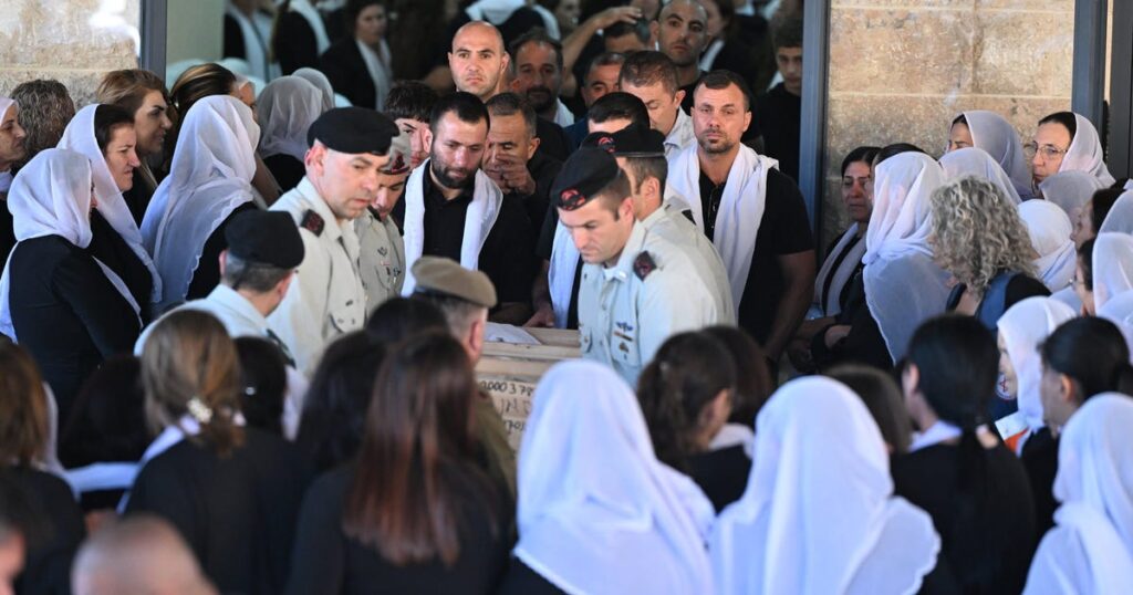 אלפים משתתפים בהלווייתו של מפקד חטיבת שריון דרוזי – חדשות ישראל