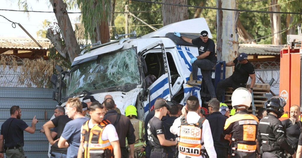 עשרות פצועים, מהם שישה באורח קשה, בחשד לפיגוע דריסה במרכז ישראל – חדשות ישראל