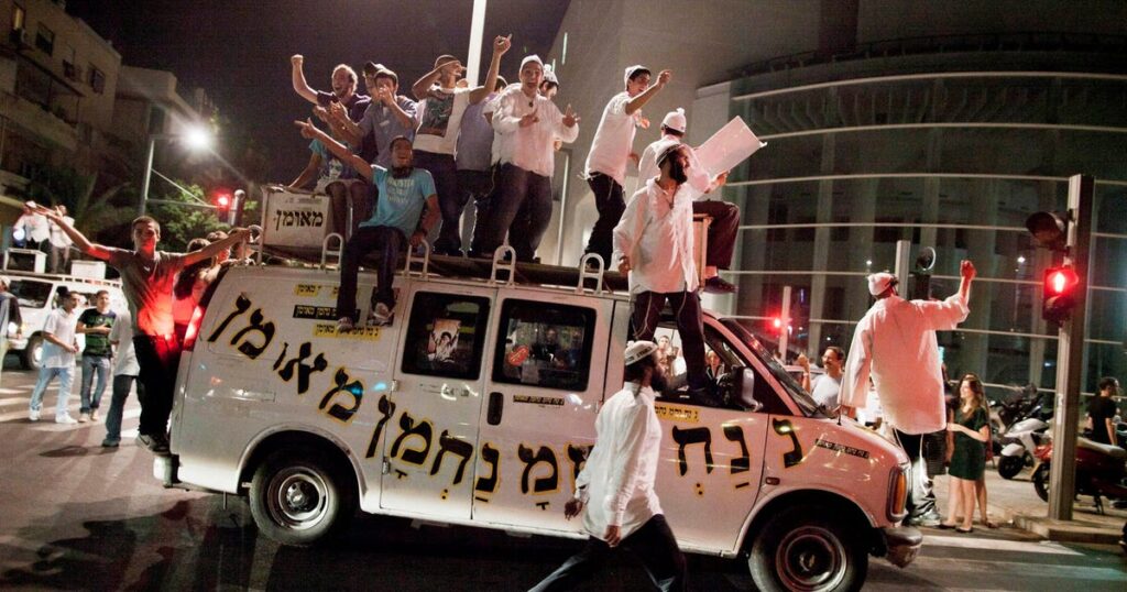 מקיץ שובב ועד הסתיו הרבני: מנהיג החסידות במאה ה-18 הוא כוכב הפופ הסקסי ביותר בישראל לאמנות ותרבות