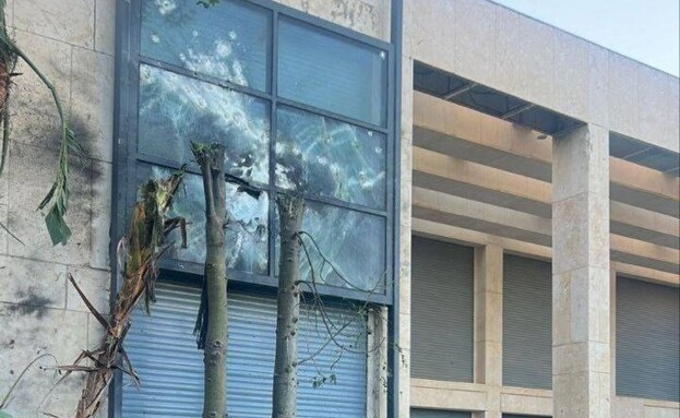 הותר לפרסום: הכטב"ם ששיגר חיזבאללה פגע בבית רה"מ…