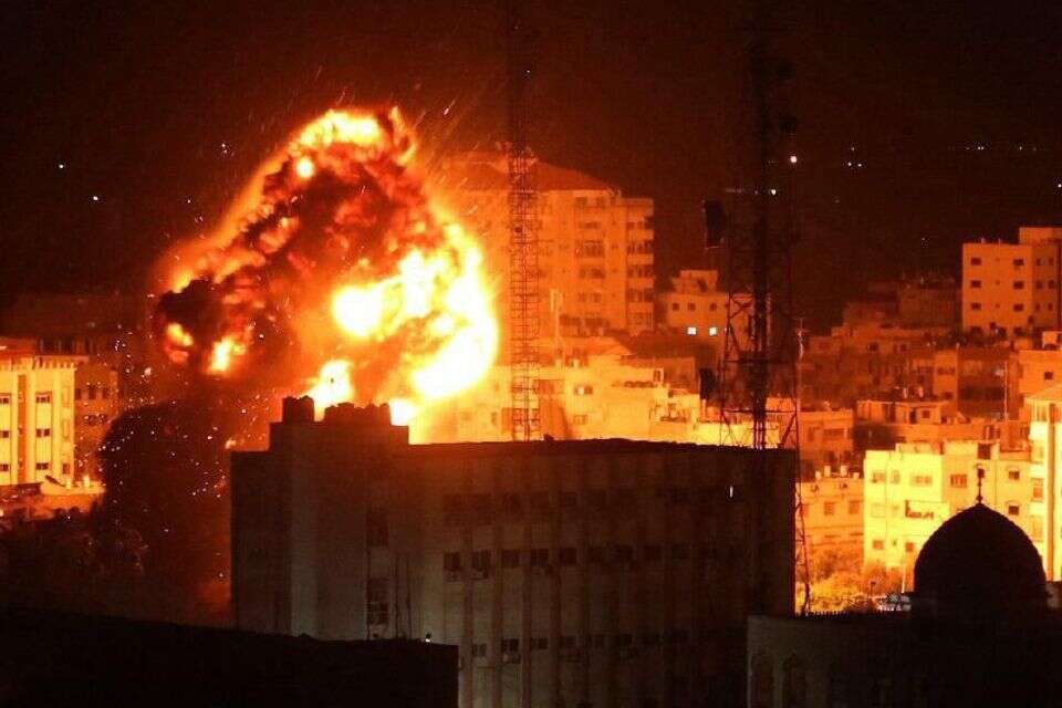 אחרי אזהרות צה"ל: בלבנון מדווחים על תקיפות בדאחייה הדרומית של ביירות