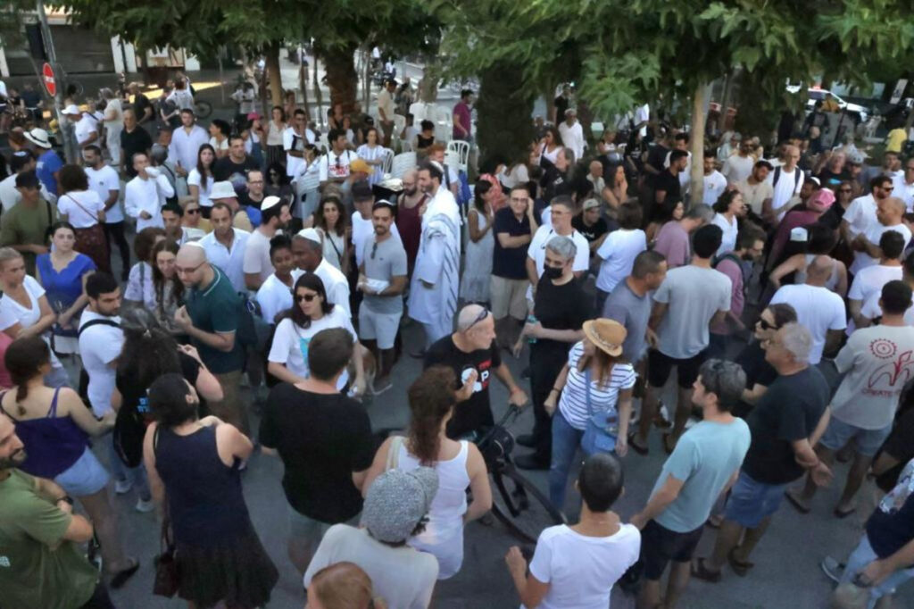 ת"א חלוקה: "שוב העירייה עושה בעיות"; "התגרות בציבור החילוני"
