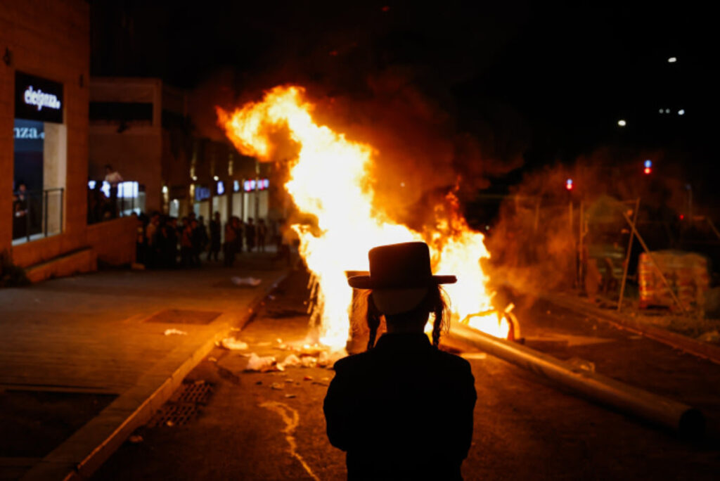 חוק הגיוס: הצעד החריג של ש"ס ויהדות התורה – ערב החזרה מפגרה