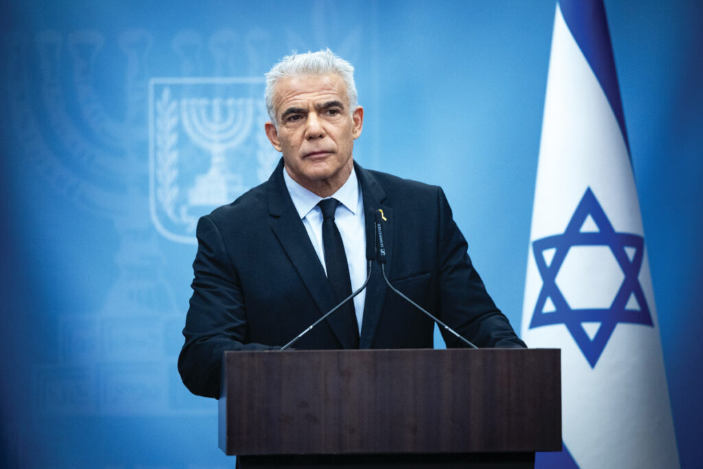 "מחרחרי מהומות": יאיר לפיד יצא נגד ההחלטה על תפילה הפרדה