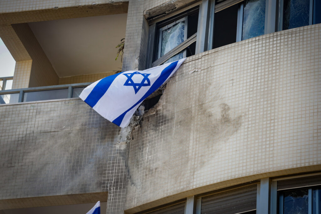 במהלך יום הכיפורים: כ-200 שיגורים לצפון, פגיעת כטב"ם בהרצליה