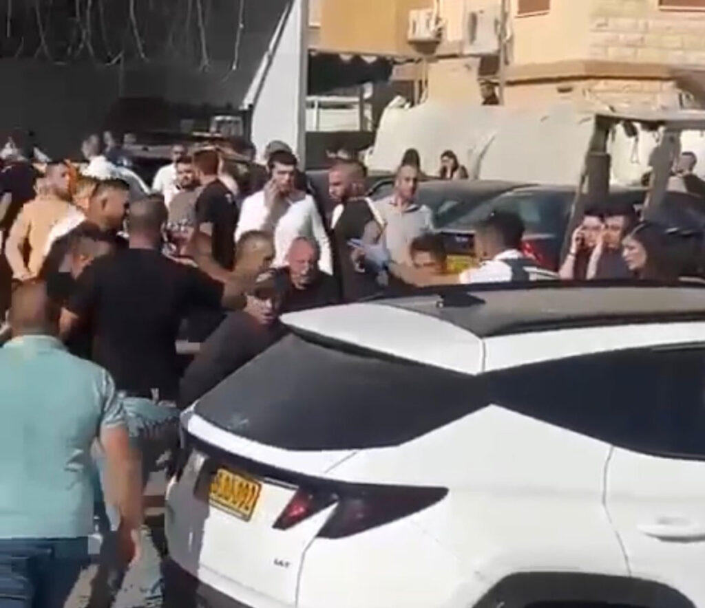 "ביקשנו מיגוניות כבר לפני חודשים": כעס גדול במג'ד אל כרום