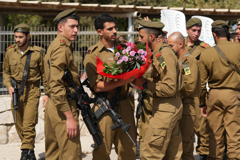 אסון הכטב"ם: הובא למנוחות סמל יוסף הייב, הלווייתו של סמל עומרי תמרי נערכת במזכרת בתיה