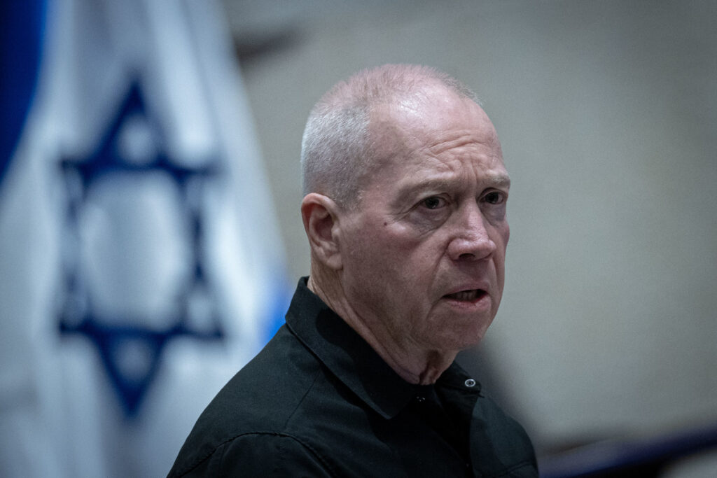 עמיחי שיקלי מטיף ליואב גלנט: "במחנה הלאומי אין מחיאות כפיים"