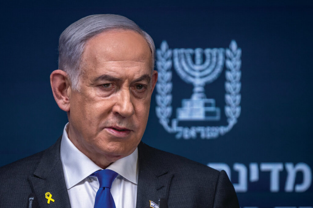 פצצות תאורה לעבר ביתו של בנימין נתניהו: כינוס דיון חירום, פוגל