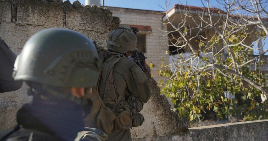 בעוד כוחות ישראליים מתקדמים לדרום לבנון, הפסקת אש עדיין נראית חמקמקה – חדשות ישראל