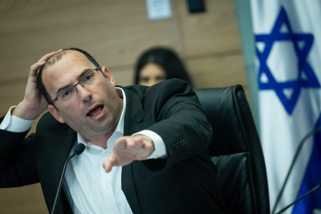 ח"כ, שמחה רוטמן הוציא חברי אופוזיציה מדיון בוועדת החוקה