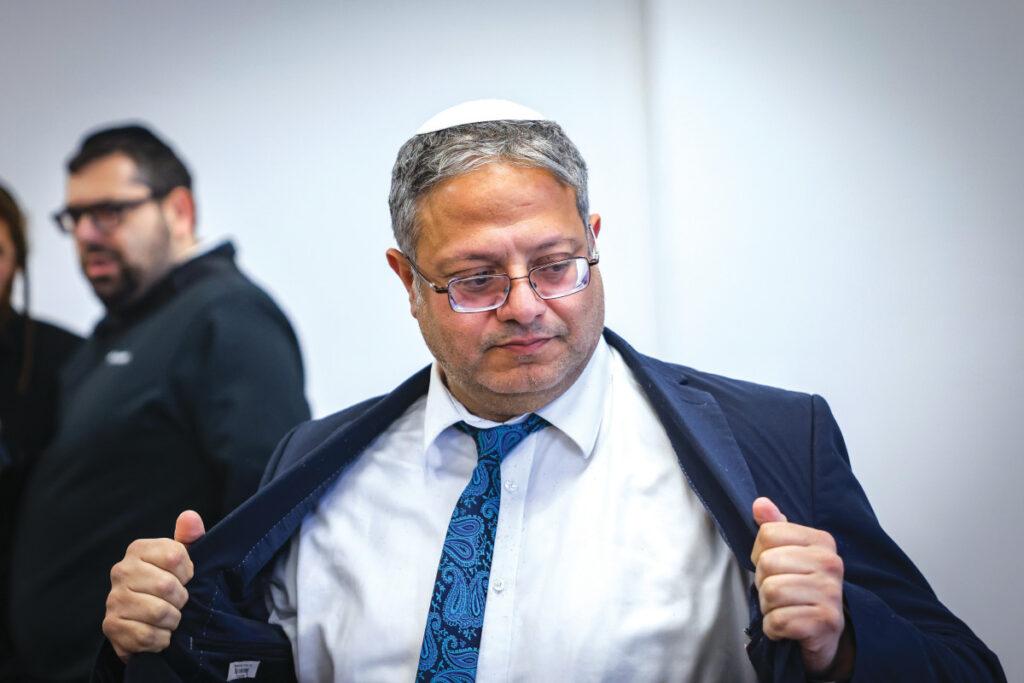 "חשד שעיגלו פינות": ברהנו טגניה עם פרטים חדשים על פרשת חלוקת הנשקים