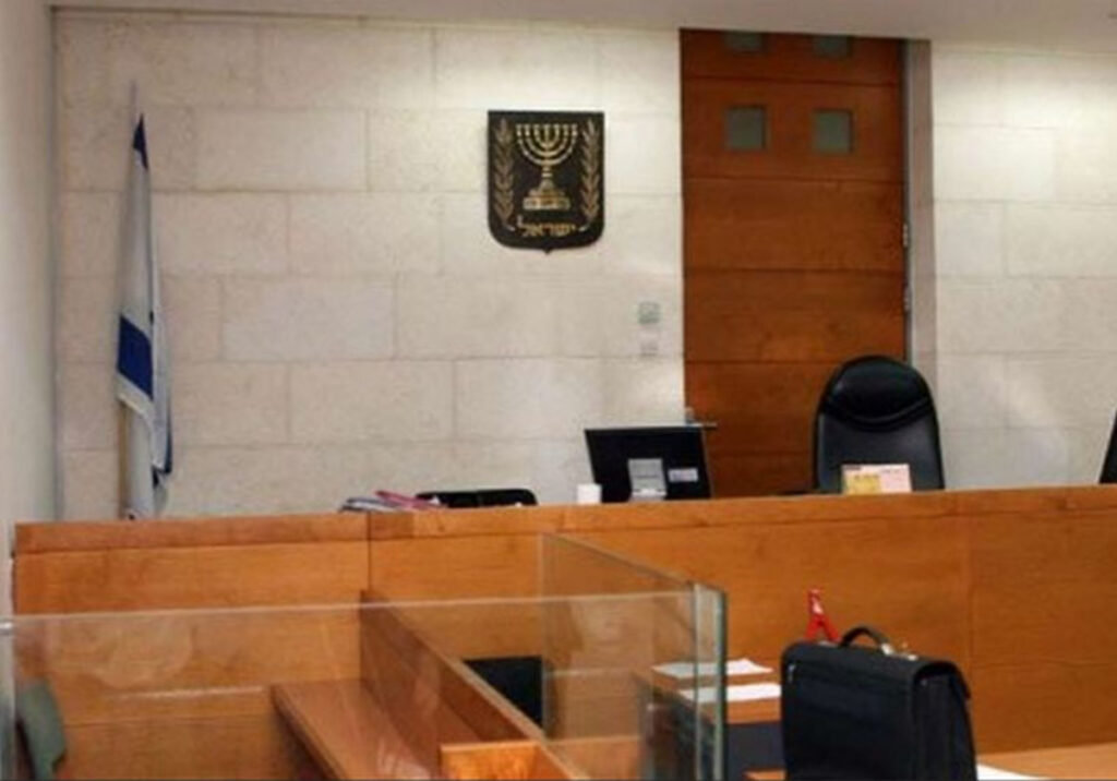 "את השטן": צרחות וקללות בדיון הארכת מעצרו של פלדשטיין