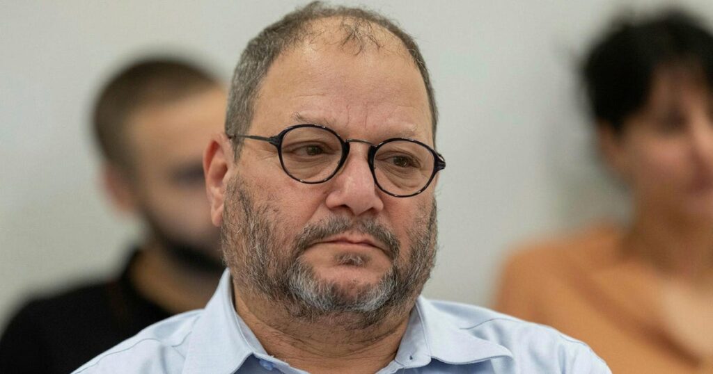 על חבר כנסת מהשמאל נאסר להיכנס לכנסת למשך חצי שנה לאחר שהוגשו נגדו תלונות – חדשות ישראל