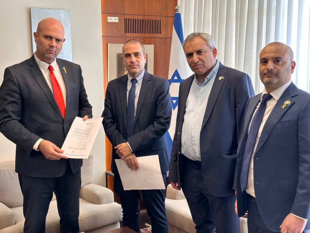 ההסכם בין הליכוד לסער: חופש הצבעה בחקיקה משפטית, אלקין ימונה לשר לשיקום העוטף והצפון