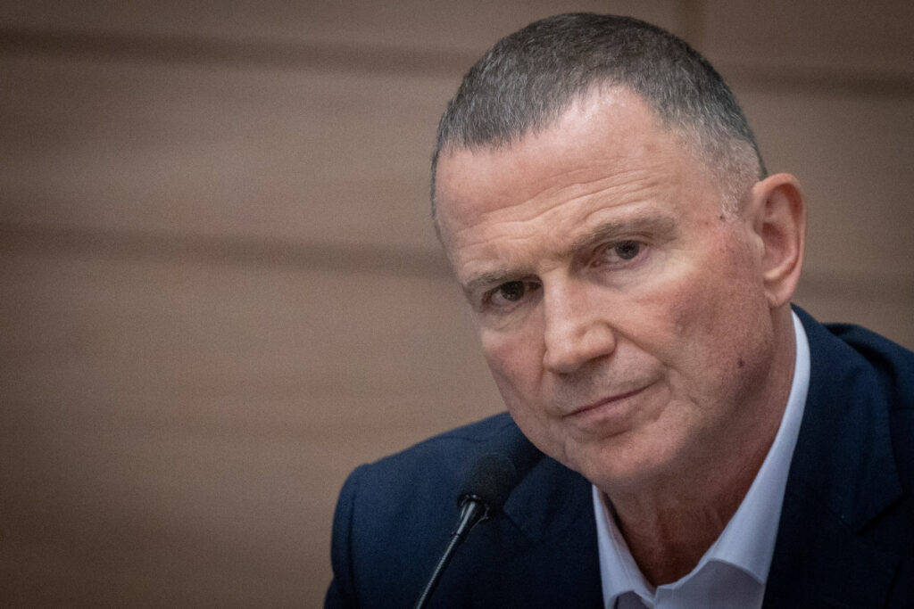 יולי אדלשטיין עומד כחומה בצורה – זה מה שמונע חוק גיוס