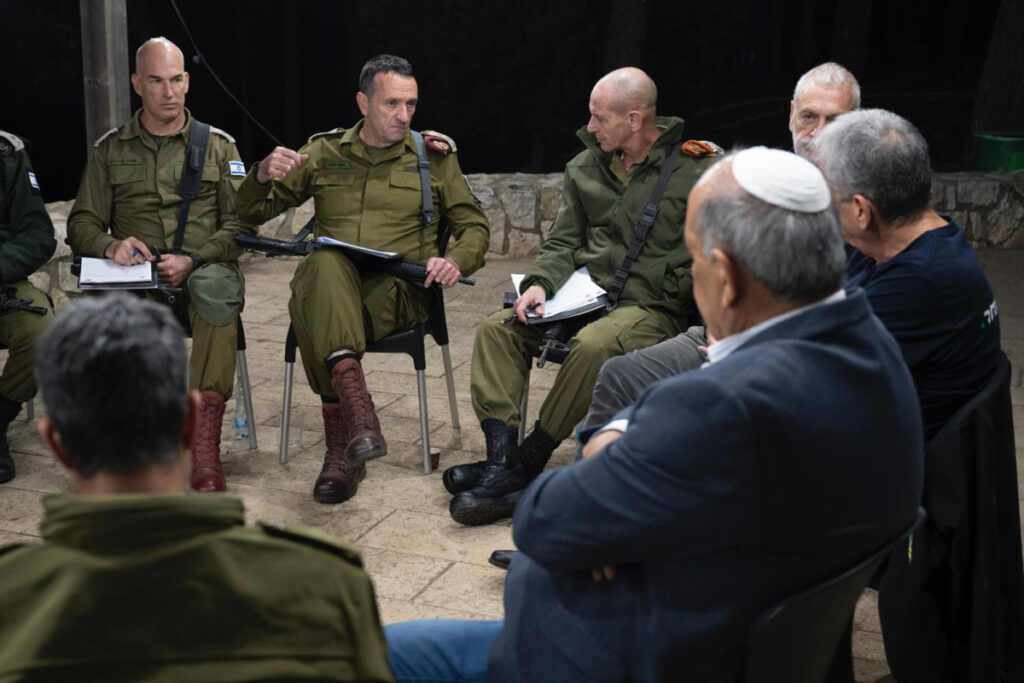 השיחה של הרמטכ"ל עם ראשי הרשויות: "להיערך להשבת המפונים"