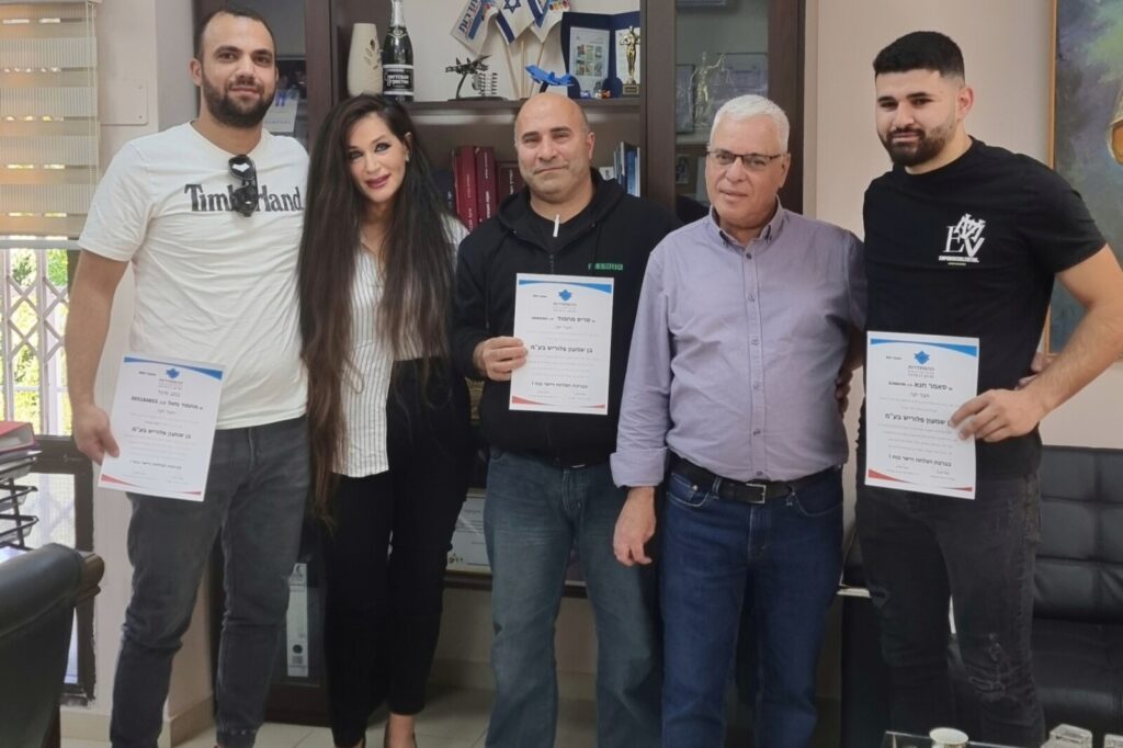 "פועלים להבטחת עתידנו": עובדי חברת הפרמצבטיקה בן שמעון פלוריש התאגדו בהסתדרות