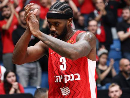 קאדין קרינגטון: "זו התקופה הקשה בחיי. כדורסל זו תרפיה"