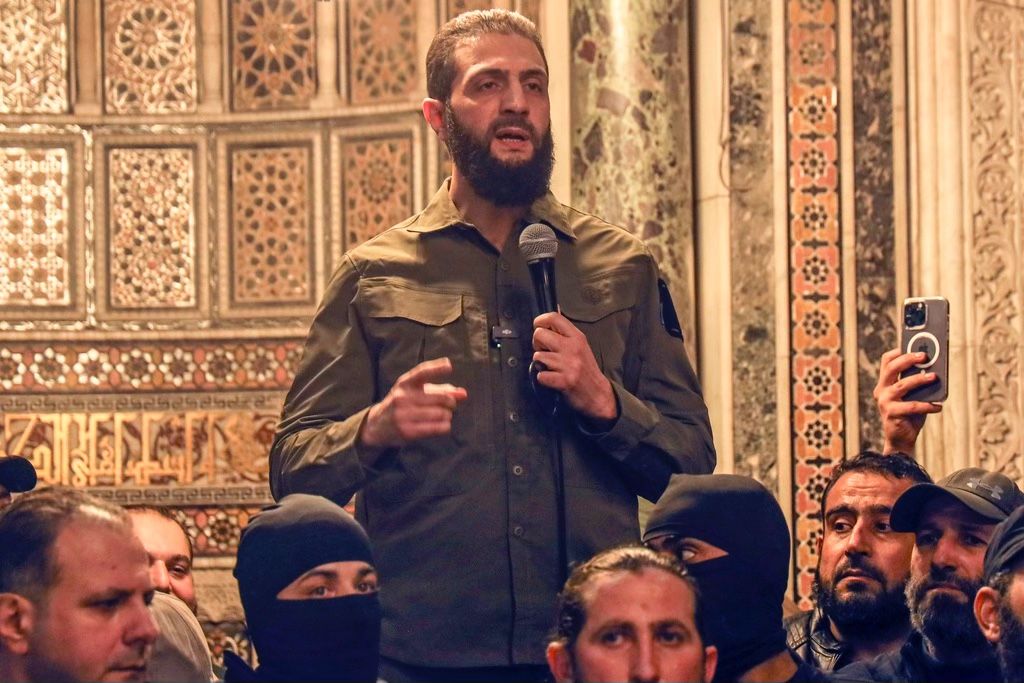 דאגה באופוזיציה הסורית ממשטר אל-ג'ולאני: "אסור לעבור מדיקטטור אחד לאחר"
