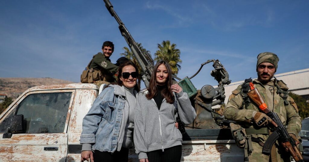 על רקע השמחה הערבית הנרחבת על נפילת אסד בסוריה, יש כאלה שקוראים להיזהר