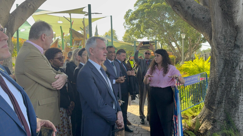 החות'ים מתימן הביאו לנזק של מיליונים בבית הספר בר"ג