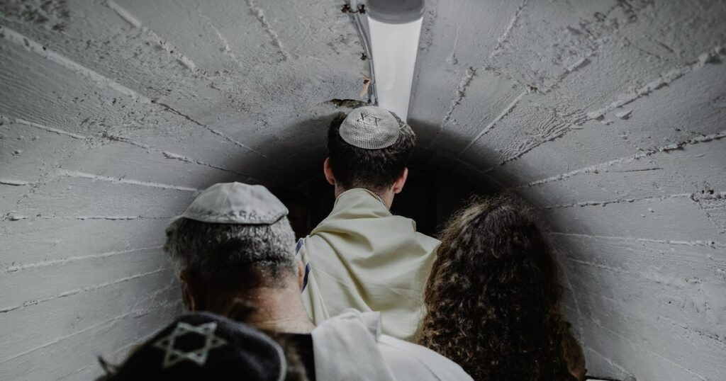צלם השנה של הארץ 2024: הצגת מלחמת ישראל בצורה מדויקת ואנושית – אמנות ותרבות