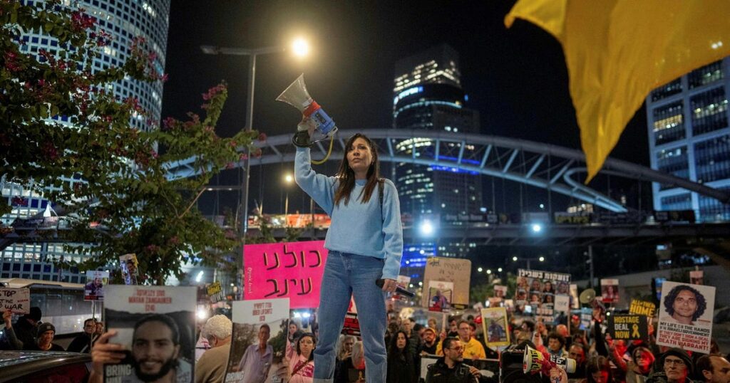 רשימת בני הערובה ששלחו את ישראל לסערה: כל מה שצריך לדעת – חדשות ישראל