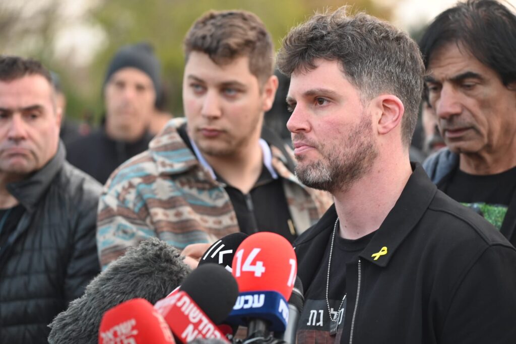 משפחות חטופים על ההסכם: "מוטרדים מחוסר הרציפות בין השלבים"