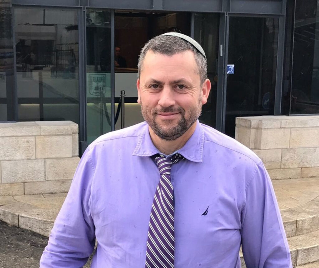 ראש עיריית ערד: “זה הזמן לתמוך בהסכם לשחרור החטופים"